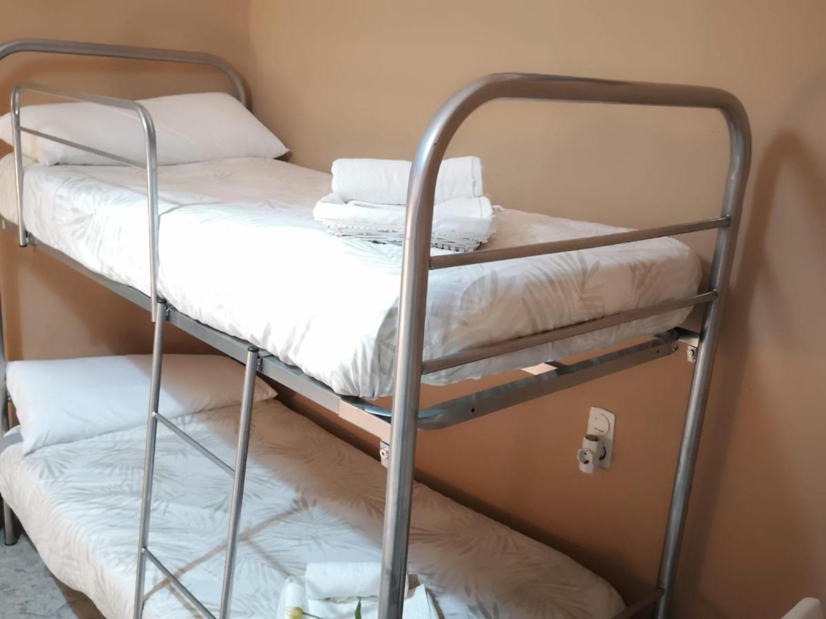La Maestranza Apartment Rooms Sevilla Szoba fotó