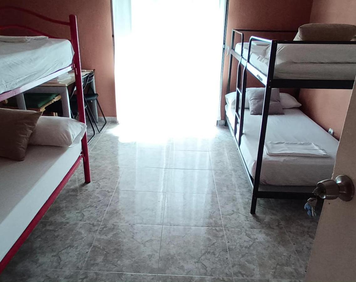 La Maestranza Apartment Rooms Sevilla Kültér fotó