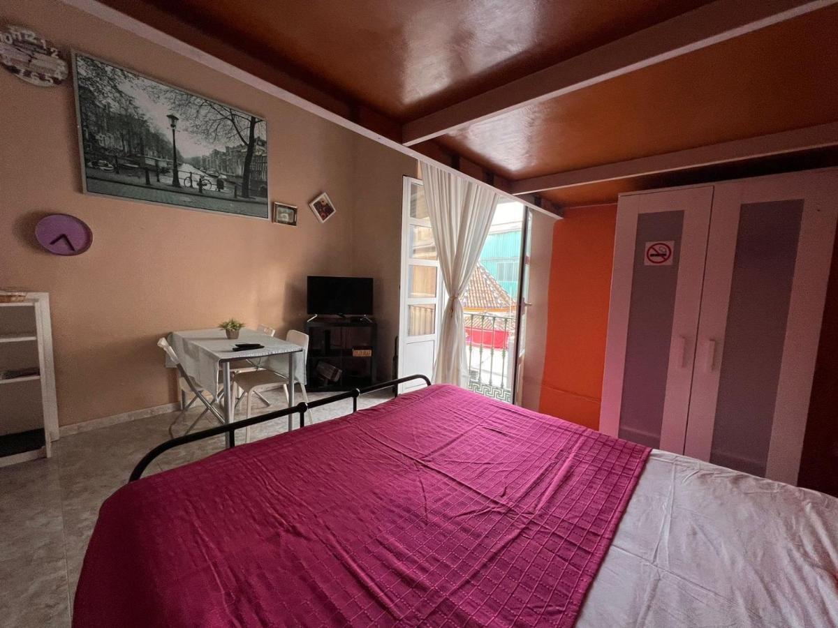 La Maestranza Apartment Rooms Sevilla Szoba fotó
